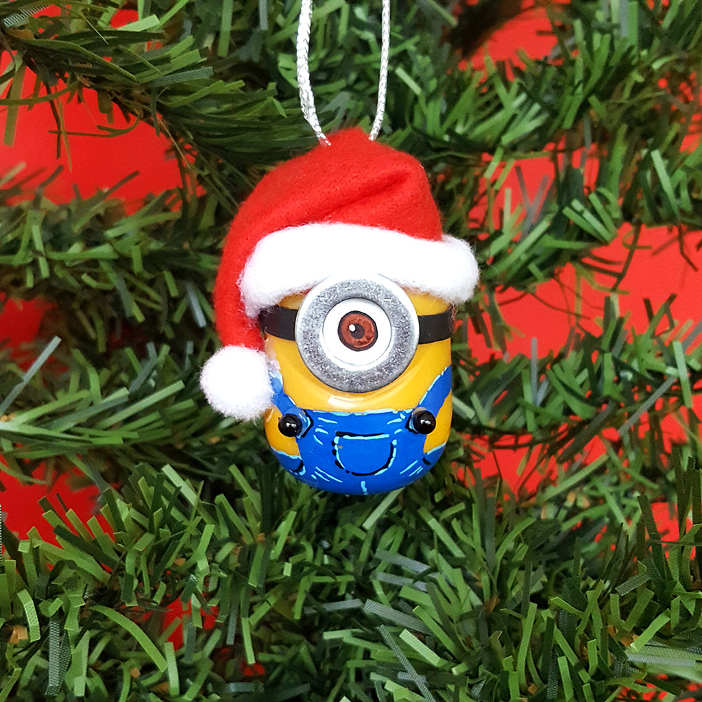 Make Your Own Minion Christmas Decoration